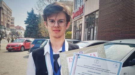 O nouă reușită: Elevul Vasile Gabriel Vouciuc, locul I și calificare la etapa națională la Concursul de Istorie Memoria Holocaustului