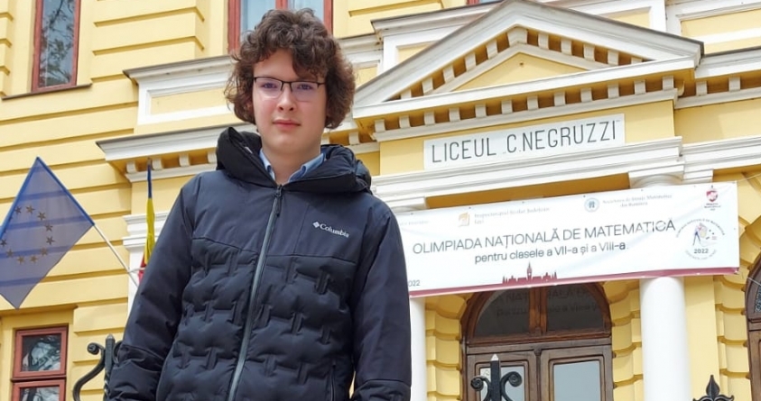 Reușită: Medalie de Aur pentru Victor Dragoș, elev în clasa a VIII-a la „Lucaciu”, la Olimpiada Națională de Matematică (FOTO)