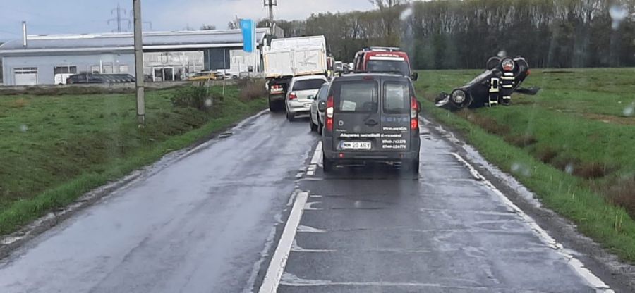 Nou eveniment de circulație: Pe centura municipiului Baia Mare impact auto! 2 mașini implicate! O copilă în vârstă de 7 ani a ajuns la UPU!