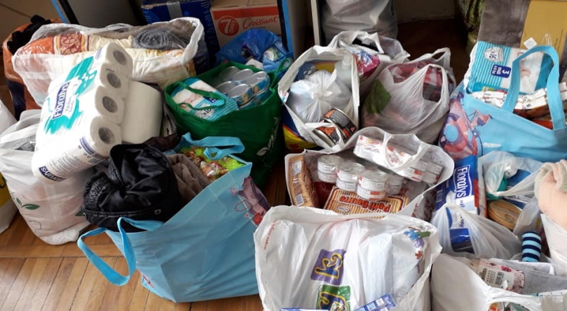 Suntem mai puternici împreună: La școala băimăreană din cartierul Săsar, Nichita Stănescu, colecta tuturor ajutoarelor, pentru Ucraina, un real și util succes!