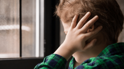 Ziua Internațională de Conștientizare a Autismului: „Suntem ca în Vestul Sălbatic la capitolul terapie pentru copiii cu autism”, este semnalul de alarmă tras de un părinte din Baia Mare