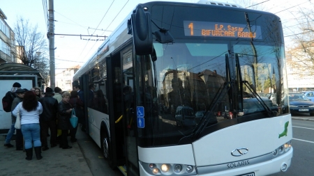 În Baia Mare: Care este programul autobuzelor şi troleibuzelor în perioada Anului Nou