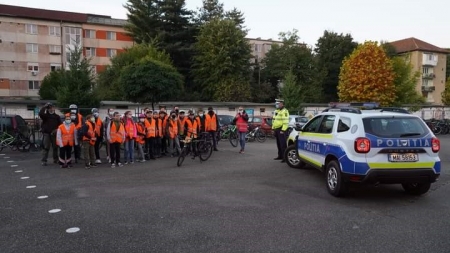 În siguranță pe două roți: Care sunt regulile de circulație pentru bicicliști