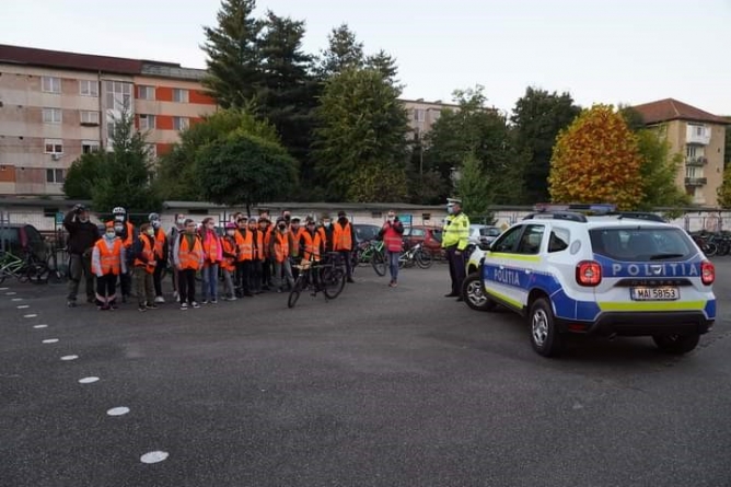 În siguranță pe două roți: Care sunt regulile de circulație pentru bicicliști