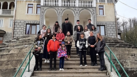 Rugăciunea în viața mea: Copiii parohiei băimărene centrale Sfântul Iosif Mărturisitorul și sfințenia ținutului maramureșean! În pelerinaj la Mănăstirea Rohia!