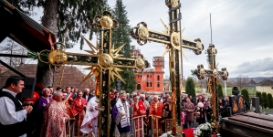 Sâmbătă 9 aprilie 2022: Sfânta Liturghie Arhierească în Biserica având hramul „Nașterea Maicii Domnului” din satul Chechiș săvârșită de PS Timotei Sătmăreanul!