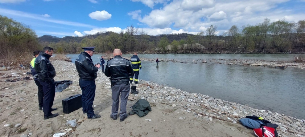 Este al treilea caz: În județul Maramureș un tânăr de 34 ani care alerga din calea armelor din Ucraina a fost găsit în Tisa! Informările autorităților noastre!