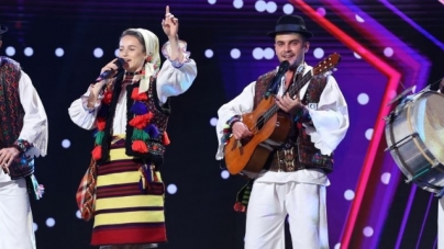 Show Românii Au Talent: Patru tineri artiști din Maramureș au avut o prestație superbă, pe scena sezonului 12. Frații Chindriș și Andra Horoba au obținut 4 DA!