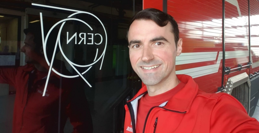 Exclusiv DirectMM: Interviul Special: Ionuț Ahrițculesei, maramureșeanul în vârstă de 34 ani care activează la CERN. Este primul pompier român din organizație!