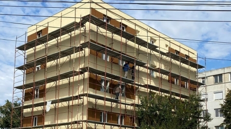 Anunț de la Capitală: În prezent Maramureș este fruntaș între județele din țara noastră, la proiecte pentru reabilitare clădiri publice și blocuri de locuințe!