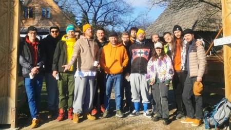 În Breb, momente încântătoare: În satul maramureșean act artistic filmat chiar în duminica specială a Floriilor. Trupa Subcarpați și Grupul Iza, protagoniștii!