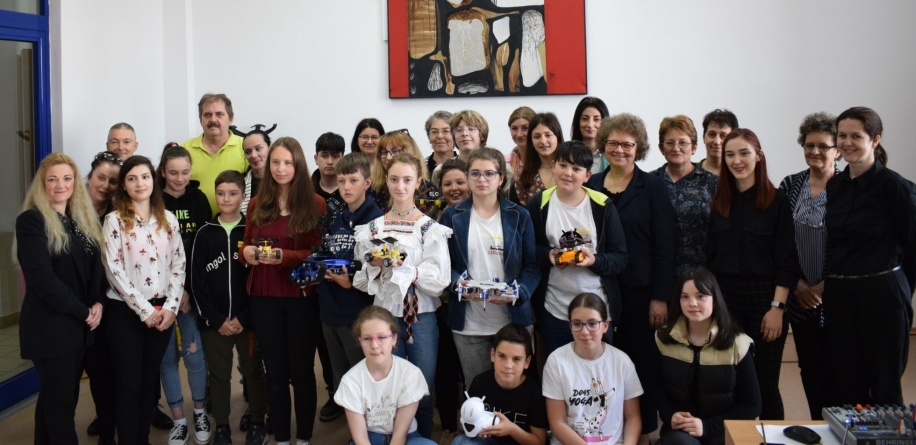 Întâlnirea Regională ”Code Kids – programează viitorul comunității tale” a avut loc la Cluj-Napoca; Maramureșul a fost reprezentat de clubul bibliotecii din Vișeu de Sus