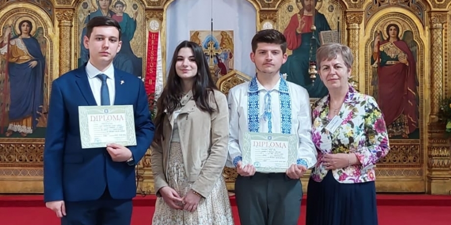 Trei elevi ai Liceului „Petru Rareș” din Târgu Lăpuș au fost premiați la Olimpiada Națională de Religie
