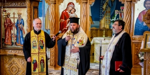 Preotul paroh din Dănești și-a lansat cartea „Mântuirea omului – vocație, făgăduință și răsplată”; A fost și PS Timotei prezent la eveniment