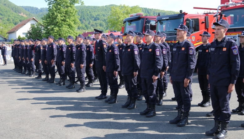 Moment solmen la ISU Maramureș; 48 de tineri au rostit jurământul