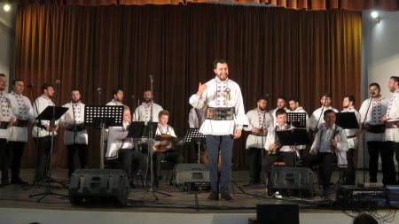 În Baia Mare: Concert extraordinar de folclor susținut de Corala Bărbătească Armonia din Constanța