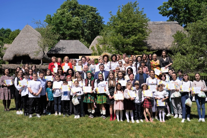 Au fost premiați participanții la activitățile din cadrul proiectului educațional județean “Maramureșul – unitate în diversitate”