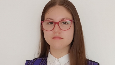 O elevă de la Școala „Dimitrie Cantemir” Baia Mare a fost premiată la Concursul Național Terra-Mica Olimpiadă de Geografie
