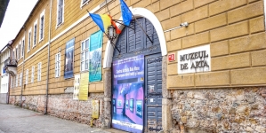 La Muzeul Județean de Artă «Centrul Artistic Baia Mare» se vernisează expoziția „Grădinile Palatului”