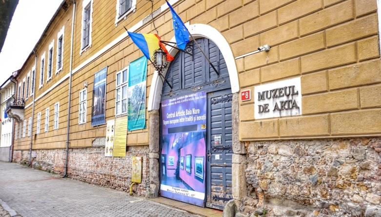 La Muzeul Județean de Artă «Centrul Artistic Baia Mare» va avea loc vernisajul expoziției personale de pictură și sculptură „Omul recent”