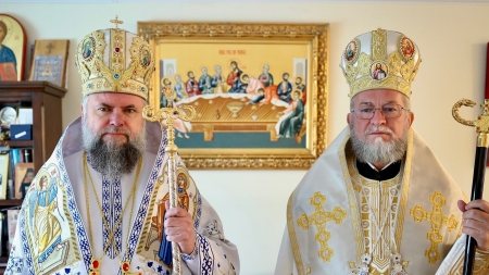 PS Iustin, la hram, împreună cu Arhiepiscopul Ortodox Român din State, la Catedrala Mitropolitană, Chicago: Sfinții Împărați sunt modele pentru toți creștinii!