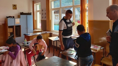 Pentru binele copiilor noștri: Avem în Maramureș strânsă colaborare între poliție și cadrele didactice care are ca țel prevenirea faptelor antisociale școlare!