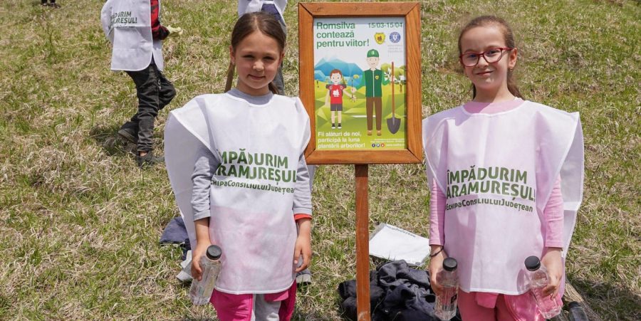 Campanie benefică pentru mediu: În județul Maramureș interes important al celor din generația tânără, la acțiunea de împădurire, derulată în această primăvară!