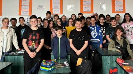 În Campania „Curățăm România”: La școala băimăreană „Victor Babeș” din cartierul Săsar lecție importantă pentru elevi, în ceea ce privește mediul înconjurător!