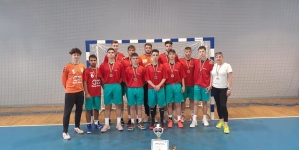 Avem mulți copii talentați: Băieții din echipa Colegiului Tehnic Anghel Saligny din Baia Mare sunt vicecampioni la handbal masculin, în etapa națională a ONSȘ!