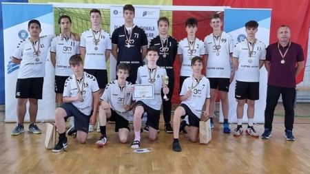 Avem mulți copii talentați: Băieții din echipa Școlii Generale Nicolae Iorga din Baia Mare au obținut bronzul la handbal în etapa națională a ONSȘ!