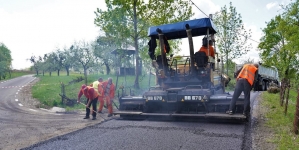 Anunțul util de circulație: În județul Maramureș au început pe șosele noi lucrări importante! Vor fi reparații, modernizări și asfaltări peste tot!