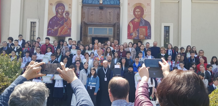 Cu ei ne lăudăm: O elevă băimăreană și coordonatorul ei au obținut performanță superbă la olimpiada de religie! Argint pe țară! Andrada Țicală, Viorica Nastai!