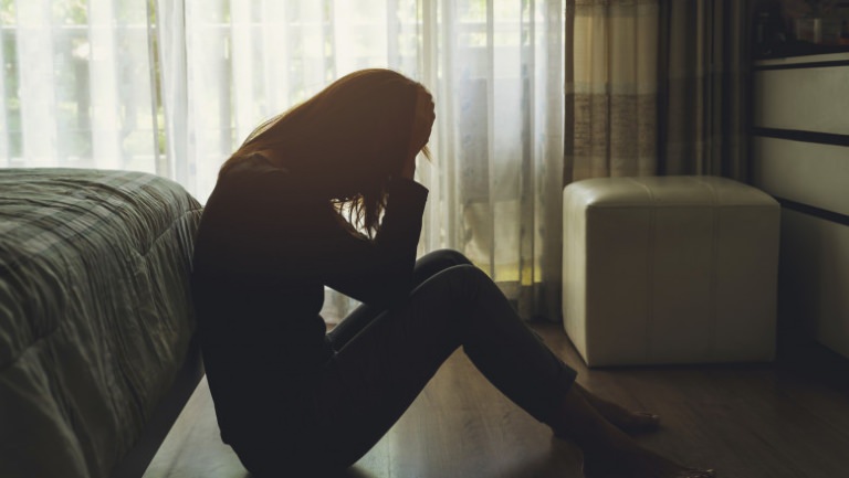 Efectiv strigător la cer: În județul Maramureș o adolescentă în vârstă de 14 ani este victima unui agresor sexual. Autorul infracțiunii are 45 ani!