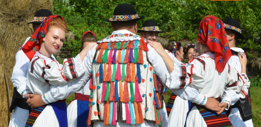 În acest final de săptămână: „Danț la șură” în Muzeul Satului din Baia Mare