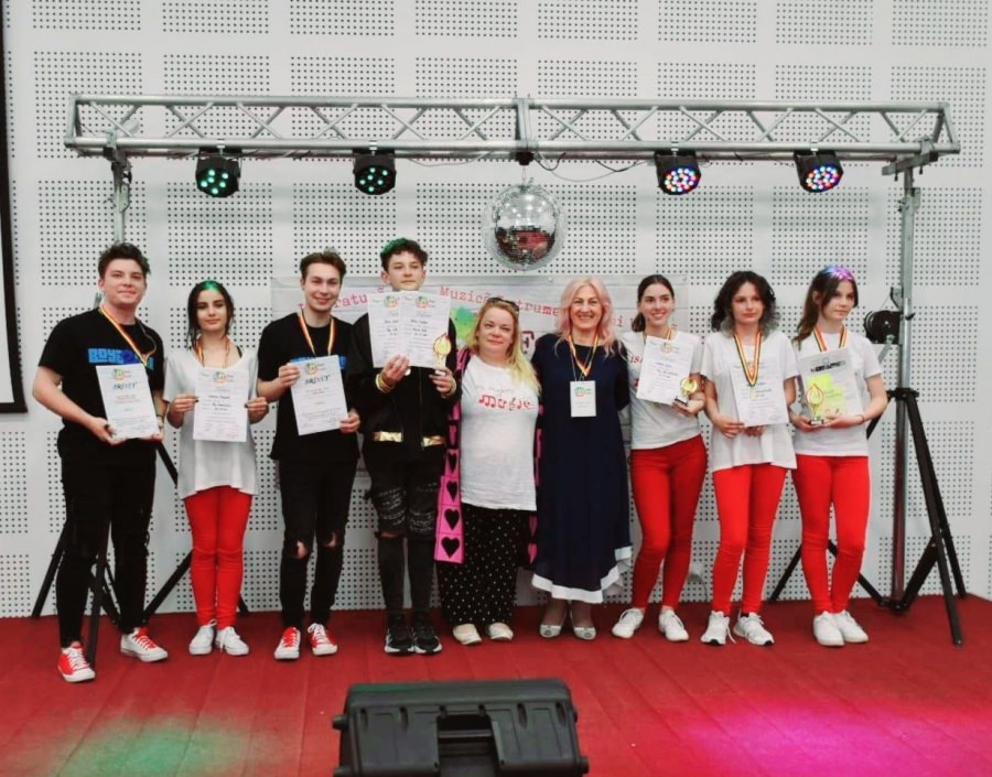 Talent: Mai mulți tineri maramureșeni au fost premiați la Arts Combat Festival