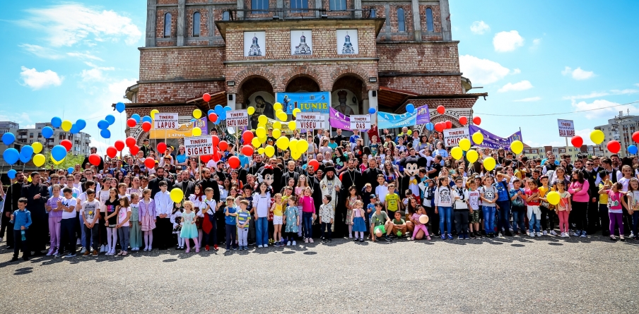 Ziua Copilului a fost sărbătorită și la Catedrala Episcopală din Baia Mare (FOTO)