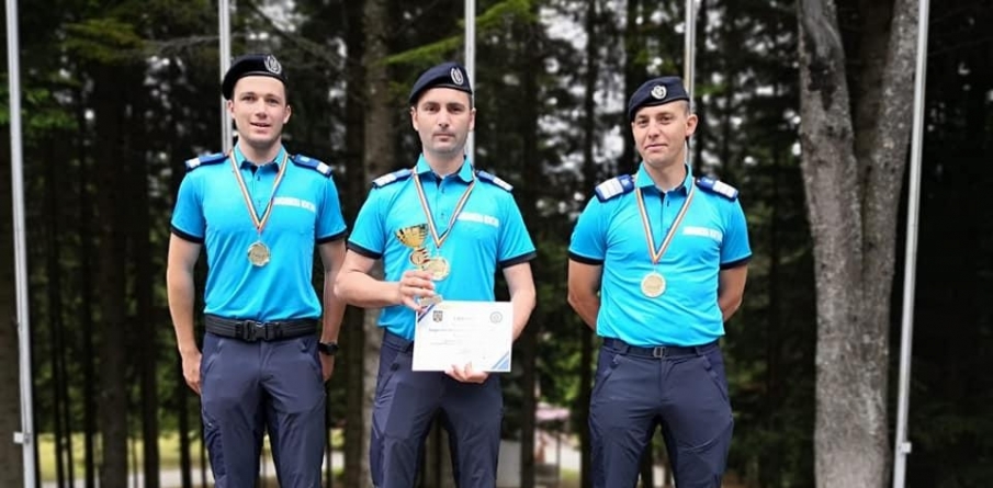 Trei jandarmi montani maramureşeni la înălţime; Au luat locul I la competiţia militar-aplicativă ,,Cupa Jandarmeria Montană la Înălțime!”, ediţia a VIII-a