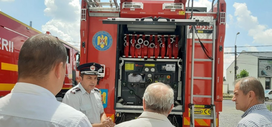 La sediul ISU Maramureș: Întâlnire pe teme de securitate la incendiu a construcțiilor