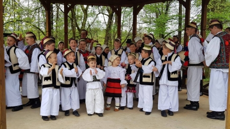 „Nu vă uitați că-s micuț”: În Budești se va desfășura cea de-a XXI-a ediție a Festivalului Folcloric
