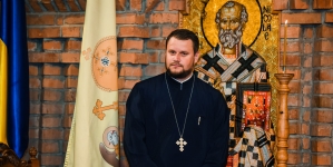 Pr. Adrian Dobreanu: Sfântul și Moșul Nicolae, făcătorul de minuni, cel darnic și bun