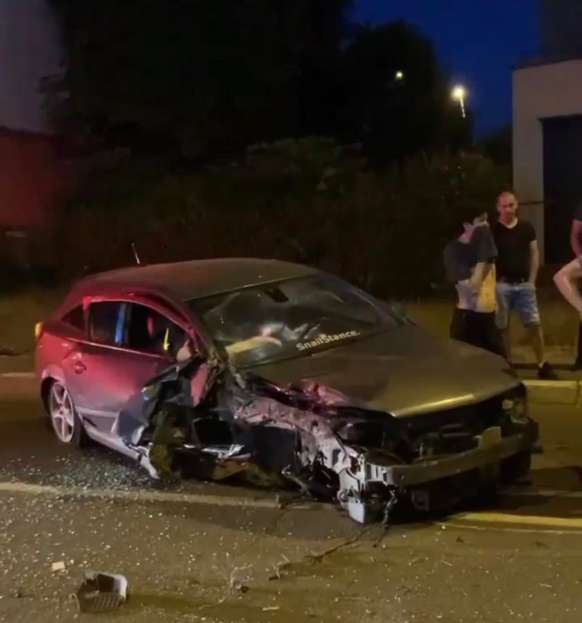 Calea către arest preventiv: Un tânăr băimărean a reușit să fie și marele protagonist al unor scene șoc chiar aproape de RFN! Alcoolemie gigantică!