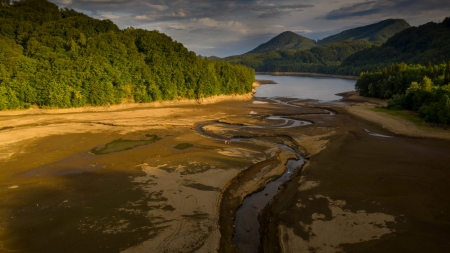 De ținut minte categoric: Acum în Maramureș lângă municipiul Baia Mare se realizează importante lucrări! Barajul Firiza și aspect clar de colecție!