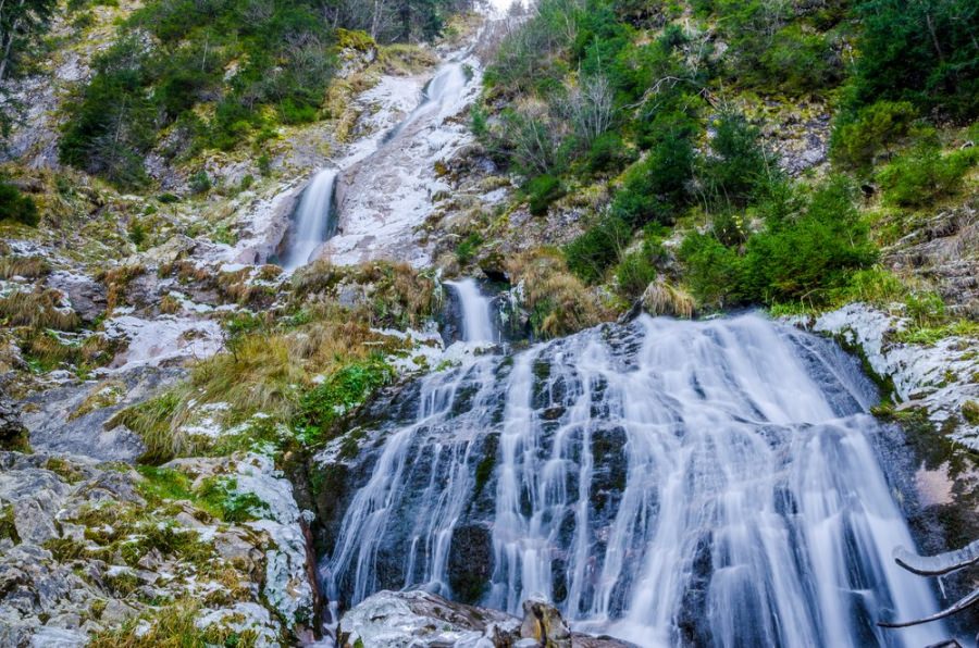 Frumusețile de la noi: Lista cu 7 cascade maramureșene care îți arată minunățiile fabuloase ale județului! Cascada Cailor este din cele 7 doar una!