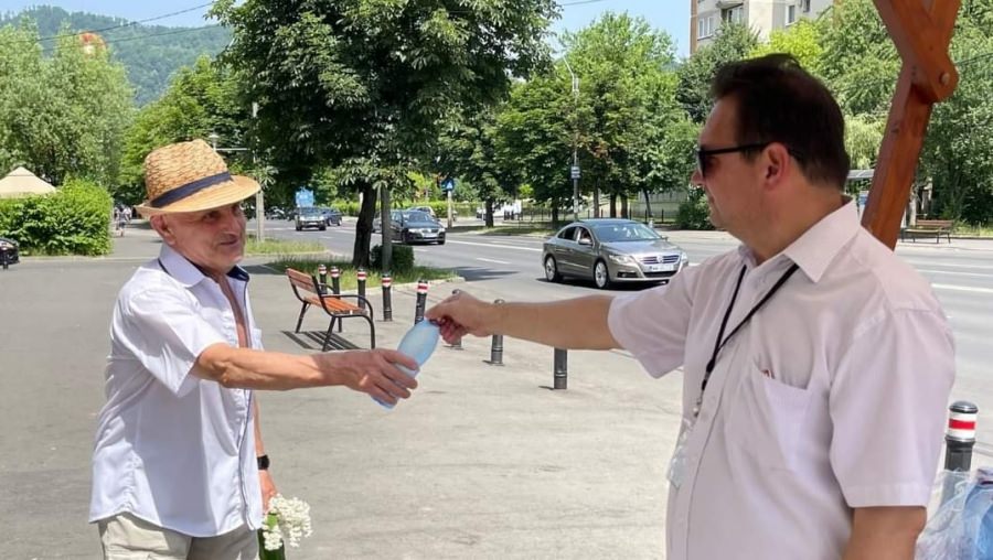 Arșița din jungla orașelor: În municipiile maramureșene s-au amplasat corturi anticaniculă în punctele importante! Iată aici care este lista toată!