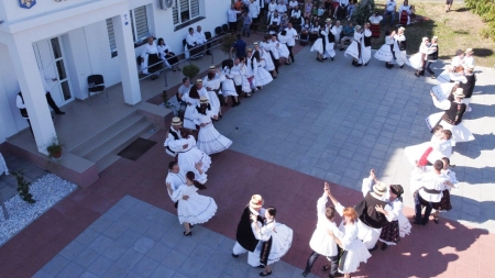 În Groși va avea loc „Danț la șură cu lătureni”