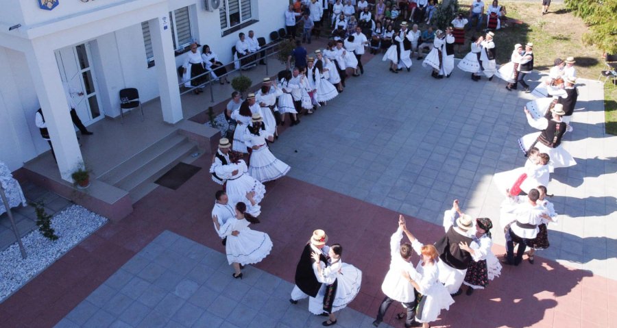 Comuna Groși, gazda evenimentului „Danț la șură cu lătureni”