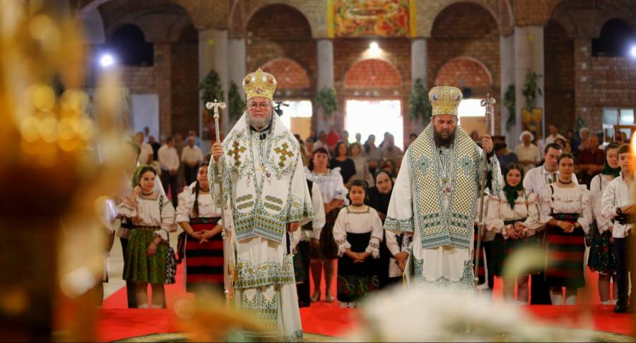 Unde liturghisesc, predică ierarhii în această duminică