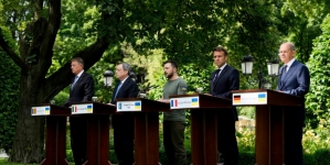 Macron arată că Franţa, Germania, Italia şi România susţin candidatura „imediată” a Ucrainei la UE