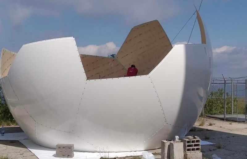 Străjer la 1307 înălțime: Pe cupola Maramureșului se realizează o serie de lucrări importante! Radarul de pe Vârf Igniș beneficiază de modernizare!