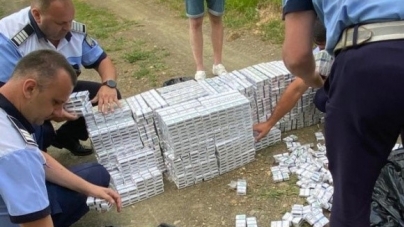 Băimărean prins transportând în portbagaj 3.000 de pachete cu țigări; Acesta nu avea nici dreptul de a conduce pe drumurile publice
